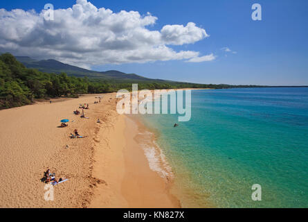 Vue aérienne de Makena State Park, Maui, Hawaii. Il est également connu sous le nom de Big Beach. Banque D'Images