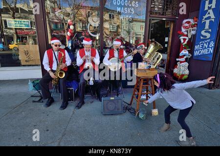 Berkeley, Californie, États-Unis. 5 juin 2017. Spirit of '29 Dixieland Jazz band se produit à la foire de la rue Holiday de Telegraph Ave. Crédit : Rory Merry/ZUMA Wire/Alay Live News Banque D'Images