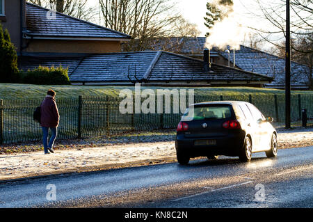 Dundee, Royaume-Uni. 11 Décembre, 2017. Météo France : Arctic blast apporte la glace à travers Tayside. Bien que la plupart de la Grande-Bretagne a eu des tempêtes de neige, Dundee est frappé par le grand gel avec des températures très inférieures à 0°C (-2°C). Crédits : Dundee Photographics/Alamy Live News Banque D'Images