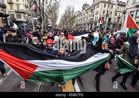 Turin, Piémont, Italie. Déc 10, 2017. Turin, Italy-December 10, 2017 : manifestation de solidarité avec les événements de Jérusalem à Turin Crédit : Stefano Guidi/ZUMA/Alamy Fil Live News Banque D'Images