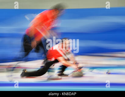 Pilsen, République tchèque. Déc 10, 2017. Les joueurs en action pendant les Jeux Olympiques tournoi de qualification play off match République tchèque contre le Danemark à Pilsen, République tchèque, le 10 décembre 2017. Photo : CTK Miroslav Chaloupka/Photo/Alamy Live News Banque D'Images