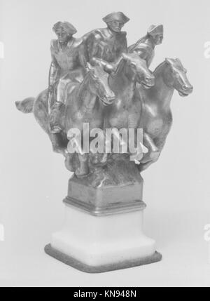 Un jeu d'échecs en bois, ivoire ou métal, illustrant un gameplay stratégique, un design classique élégant, et signification historique dans la tradition des échecs. Banque D'Images