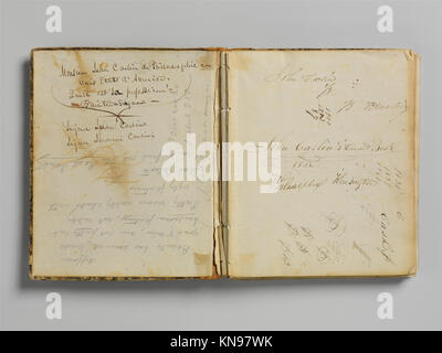 Grand livre de comptes documentant les documents financiers, illustrant les pratiques administratives et comptables historiques de la période, conservé dans les collections du musée. Banque D'Images