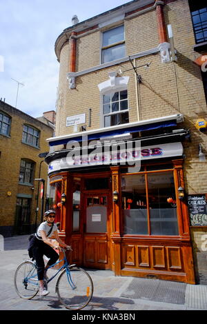 Les Maçons Arms, chambre à Shoreditch, London, England, UK Banque D'Images