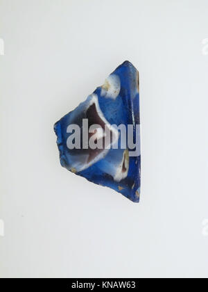 Fragment de mosaïque de verre bol côtelé rencontré sf9111637édité 256989 Banque D'Images