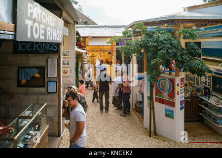 Laguna Beach, DEC 10 : Beaucoup de beaux art show dans la sciure Art Festival d'hiver à DEC 10, 2017 à Laguna Beach, California, United States Banque D'Images