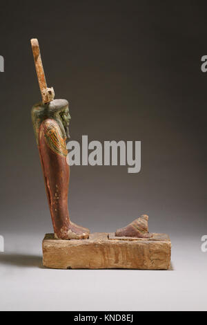 La figure de Ptah-Sokar-Osiris RENCONTRÉ LC-86 1 88 EGDP025260 551504 La figure de Ptah-Sokar-Osiris, 332 ?30 B.C., bois, peinture, , H. 51,7 cm (20 3/8 in.) ; W. 24,5 cm (9 5/8 in.) ; D. 31,5 cm (12 3/8 in.). Le Metropolitan Museum of Art, New York. Fonds provenant de divers donateurs, 1886 (86.1.88a ?d) Banque D'Images