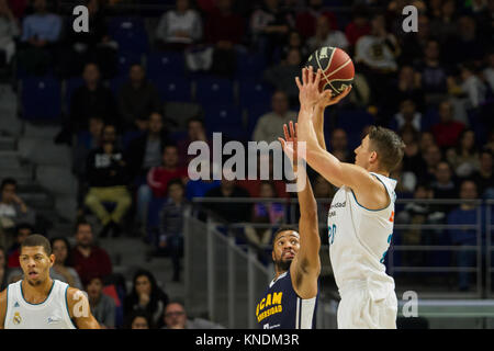 Madrid, Espagne. Déc 10, 2017. Jaycee Carroll au cours de la victoire sur le Real Madrid Murcie (UCAM 87 - 85) en Liga Endesa match de saison régulière (jour 11) célébrée à Madrid à Wizink Centre. Le 10 décembre 2017. Credit : Juan Carlos García Mate/Pacific Press/Alamy Live News Banque D'Images