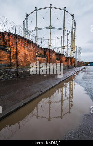 Vieux squelettes Gasworks du cadre Manchester Banque D'Images