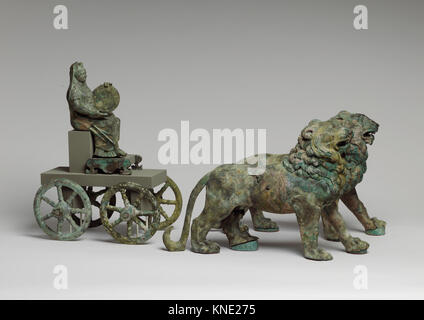 Statuette en bronze de Cybèle sur un chariot tiré par des lions a rencontré 246700 DP307791 Banque D'Images