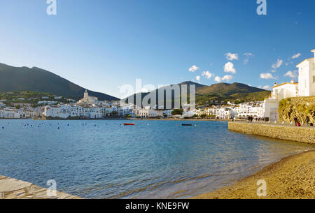 Photo du village de Cadaques, Costa Brava, Espagne Banque D'Images