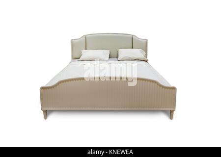 Lit avec draps et oreillers blanc blanc isolé Banque D'Images