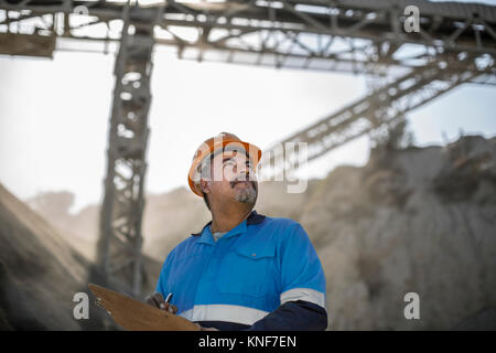 Portrait d'ouvrier carrier dans quarry Banque D'Images