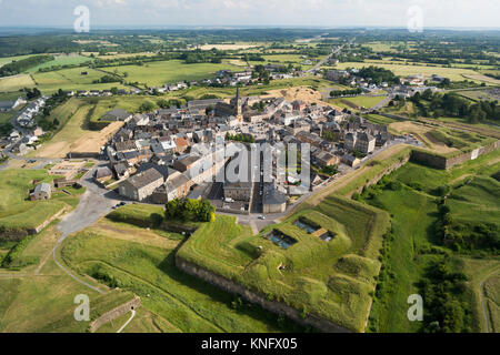 France, Ardennes (08), parc naturel régional des Ardennes, Rocroi (vue aérienne) // France, Ardennes, Parc Naturel Régional des Ardennes, Rocroi (antenne v Banque D'Images