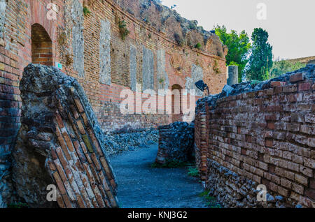 Hall de l'étapes du théâtre grec de Taormina en Sicile Banque D'Images