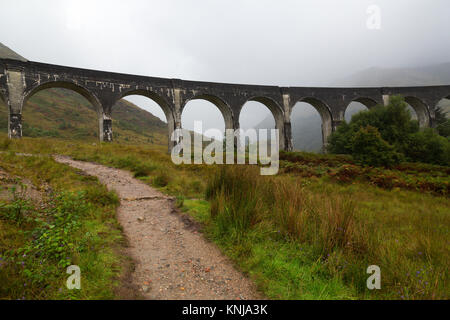 Le viaduc de Glenfinnan, Lochaber, Highland d'Écosse, Royaume-Uni Banque D'Images