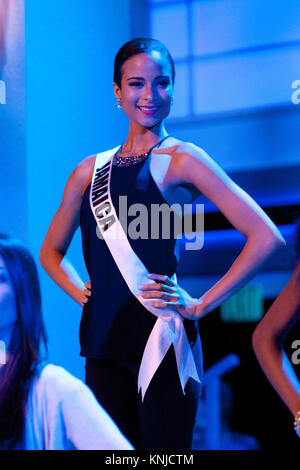 DORAL, FL - le 23 janvier : Kaci Fennell, Miss Jamaïque 2014, répète sur scène à l'URF Arena le vendredi 23 janvier. Le 63e Congrès annuel de défilé de Miss Univers Le 23 janvier 2015 à Miami, en Floride. People : Kaci Fennell, Miss Jamaïque Banque D'Images