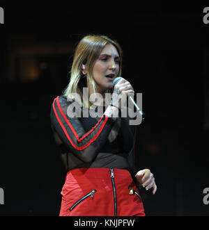 Washington, DC, USA. 10 Dec, 2007. JULIA MICHAELS effectuant à Hot 99.5Jingle Ball iHeartRadio de concert à l'Arena de Capital One Credit : Tina Fultz/ZUMA/Alamy Fil Live News Banque D'Images