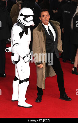 Londres, Royaume-Uni. Dec 12, 2017. Bruno Tonioli, Star Wars : Le dernier Jedi - première européenne, le Royal Albert Hall, Londres, 12 décembre 2017, photo de Richard Goldschmidt : Riche de crédit Gold/Alamy Live News Banque D'Images