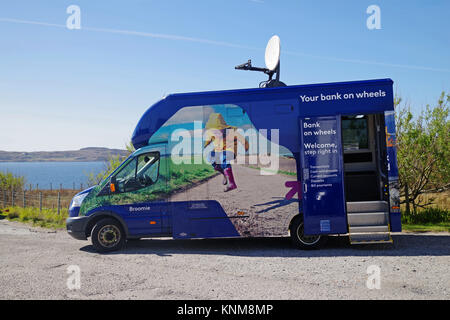 RBS Royal Bank of Scotland Mobile Banque Van à Achiltibuie, Wester Ross, les Highlands écossais, la fourniture de services bancaires à la collectivité rurale. Banque D'Images