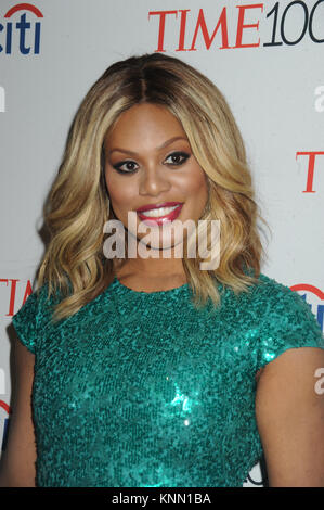 NEW YORK, NY - 21 avril : Jill Soloway assiste à l'heure du temps, Gala 100 100 personnes les plus influentes dans le monde en Jazz at Lincoln Center le 21 avril 2015 à New York City People : Laverne Cox Banque D'Images