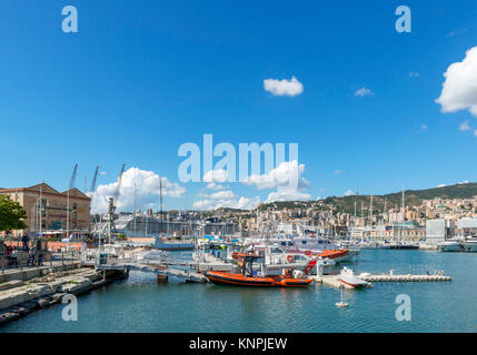 Le vieux port, Gênes, ligurie, italie Banque D'Images