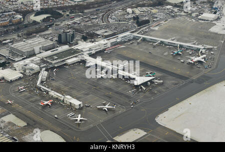 Vue aérienne de l'Aéroport International de Glasgow, Ecosse Banque D'Images