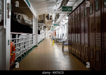 Vue le long d'un pont inférieur de P&O Ventura Banque D'Images