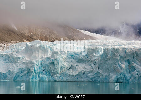 Wagonwaybreen, glacier dans l'Albert I Land au Spitsberg / mise bas en Magdalenefjorden Svalbard, Norvège Banque D'Images