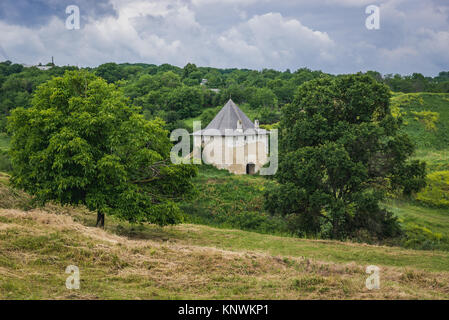 L'une des portes de la forteresse de Khotin en ville, situé dans l'Oblast de Tchernivtsi de l'ouest de l'Ukraine Banque D'Images