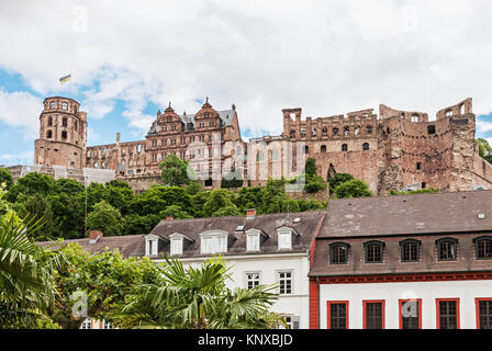 Château de Heidelberg Renaissance sur la colline surplombant la ville de Heidelberg en Allemagne Banque D'Images