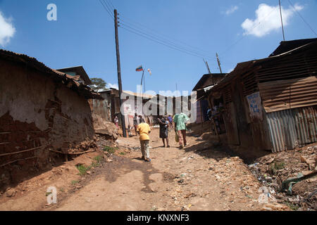 Les bidonvilles de Kibera, Nairobi, Kenya, Afrique de l'Est Banque D'Images