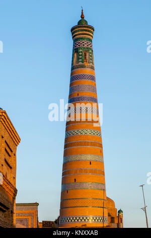 Minaret Islam Khoja, Khiva, Ouzbékistan Banque D'Images