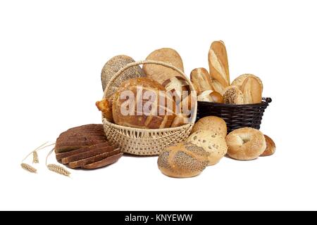 Des paniers remplis de toutes sortes de pain Banque D'Images