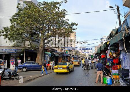 CPA AK SÉNÉGAL-1767. Dakar-Place Sandaga-Le Marché (331302
