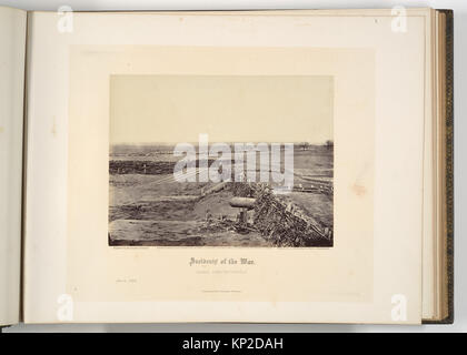 Cet album présente une collection de photographies de la guerre de Sécession, capturant divers aspects du conflit. Les images servent de documentation historique de la guerre. Banque D'Images