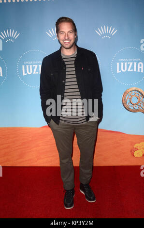 LOS ANGELES, CA - 12 DÉCEMBRE : Ryan Hansen au Cirque du Soleil à Los Angeles premiere cas de 'Luzia' au Dodger Stadium le 12 décembre 2017 à Los Angeles, Californie. Crédit : David Edwards/MediaPunch Banque D'Images