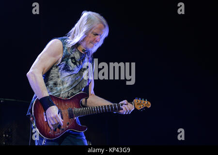 Sao Paulo, Brésil. 13 Décembre, 2017. Groupe britannique Deep Purple pendant un spectacle au Festival de Rock solide tenue à Allianz Park à São Paulo à la nuit de mercredi, 13. (PHOTO : LEVI BIANCO/BRÉSIL PHOTO PRESSE) Credit : Brésil Photo Presse/Alamy Live News Banque D'Images