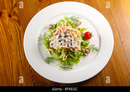 Salade de champignons marinés Banque D'Images