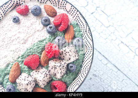 Bol de pudding avec de l'air Banque D'Images