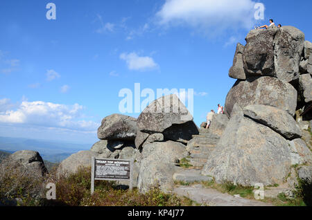 Sharp Top Mountain, les pics de la loutre, les montagnes Blue Ridge, Virginia, USA Banque D'Images