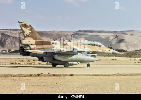 De l'air israélienne (IAF) General Dynamics F-16I au décollage. Photographié à la "plage" 2017, un exercice de formation aérienne internationale b Banque D'Images