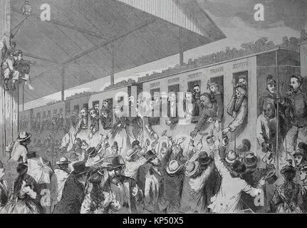 Les prisonniers de guerre français à la gare de Munich le 10 août 1870, l'Allemagne, l'époque de la guerre franco-allemande ou la guerre franco-allemande, Deutsch-Franzoesischer Krieg, 1870 - 1871, l'amélioration numérique reproduction d'une gravure sur bois originale de 1871 Banque D'Images