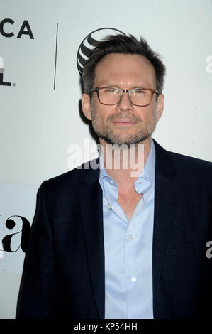 NEW YORK, NY - 16 avril : Christian Slater assiste à la première mondiale : "l'Adderall Diaries' pendant la Tribeca 2015 Fim Festival au CCMB Tribeca PAC le 16 avril 2015 à New York. People : Christian Slater Banque D'Images