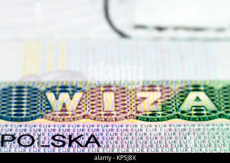 Close up de visa dans le passeport. La Pologne de voyage Schengen concept. Banque D'Images