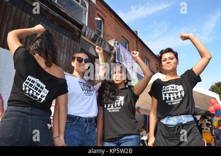 L'embourgeoisement de la salsa et de la lutte contre l'arrêt samba dance protester londres sept sœurs Banque D'Images