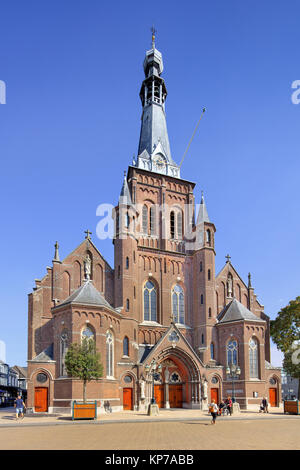 TILBURG - 23 septembre, 2017. L'église saint Denys dans le centre-ville, la construction de l'église gothique a été inauguré en 1483. Banque D'Images