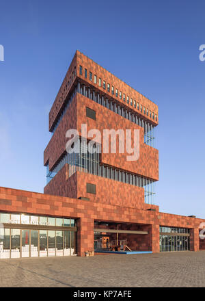 13 AOÛT À ANVERS, 2017. Musée MAS Anvers. Il a ouvert ses portes en 2011 et est aujourd'hui l'un des monuments architecturaux de la ville. Banque D'Images