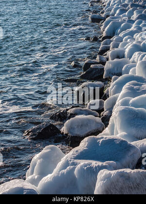 Die Mole à Warnemünde im Winter. Banque D'Images