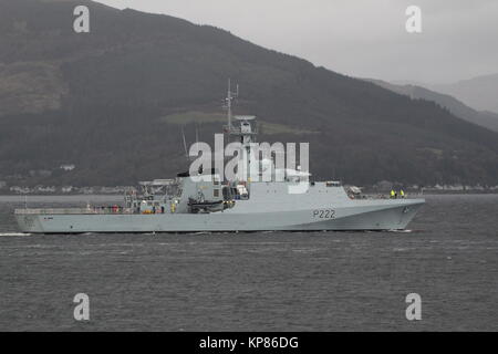 Le HMS Forth (P222), la première de la rivière du Lot 2-classe de patrouilleurs pour la Marine royale, au cours des essais sur le Firth of Clyde. Banque D'Images